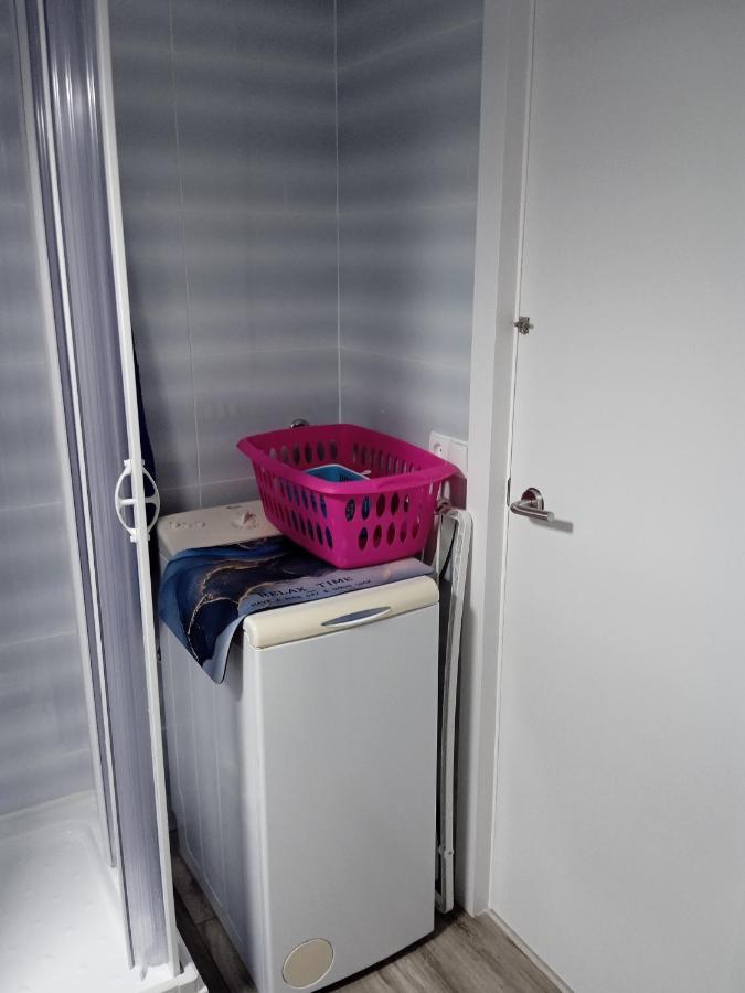Vora Port Apartamento L'Ampolla Exterior foto