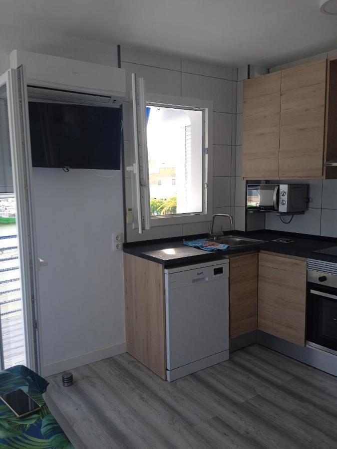 Vora Port Apartamento L'Ampolla Exterior foto