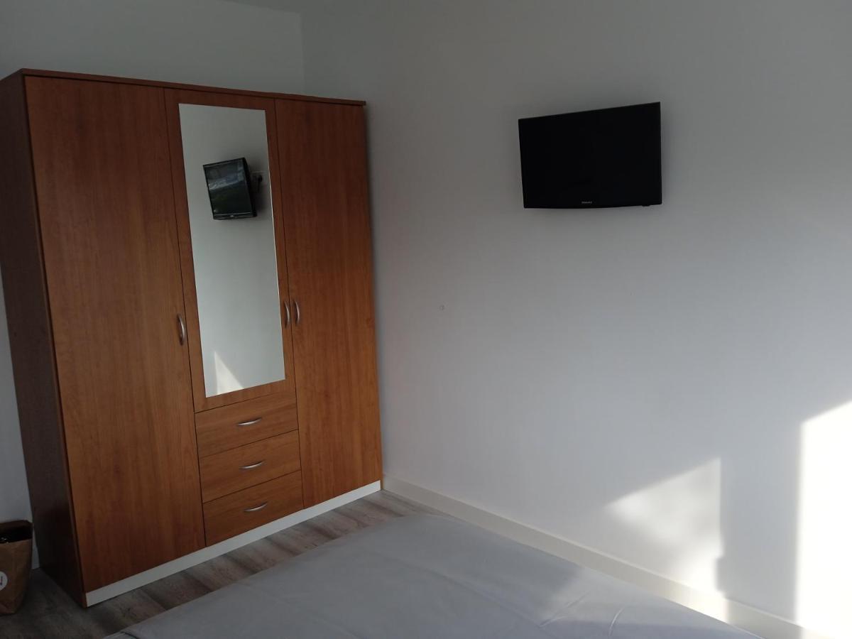 Vora Port Apartamento L'Ampolla Exterior foto