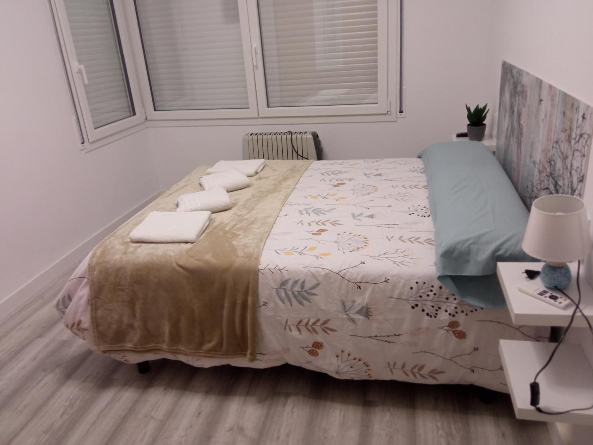Vora Port Apartamento L'Ampolla Exterior foto