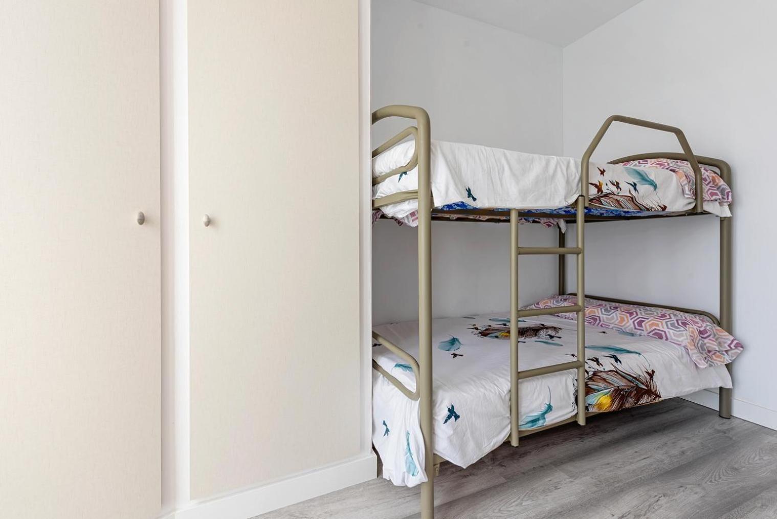 Vora Port Apartamento L'Ampolla Exterior foto
